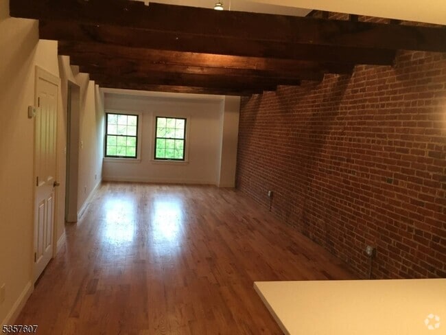 Building Photo - 11 Union Pl Rental