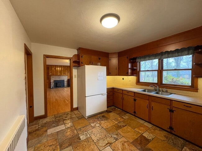 Photo - Solid Brick Rancher in Greencastle