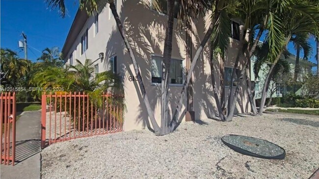 Building Photo - 615 82nd St Unit 1