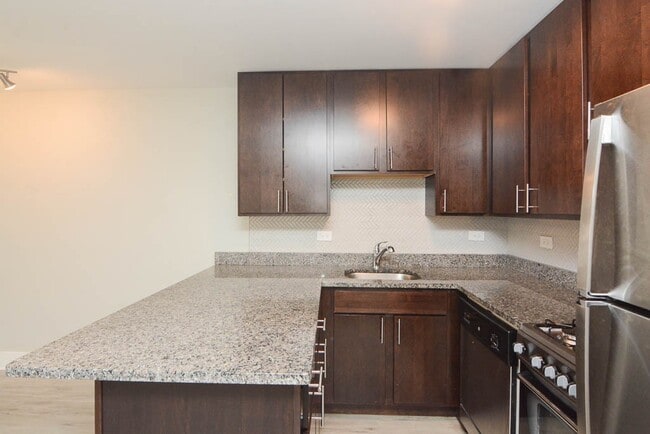 1538 N Dearborn St Unit A2