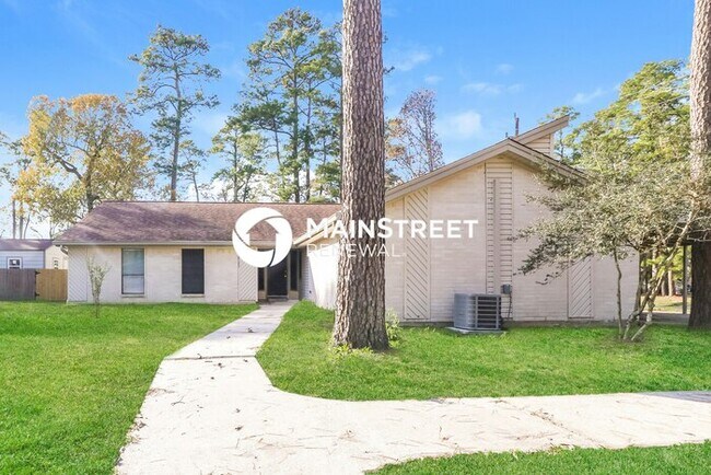 Building Photo - 4 Bedroom Pet-Friendly Home in CROSBY, TX with Main Street Renewal
