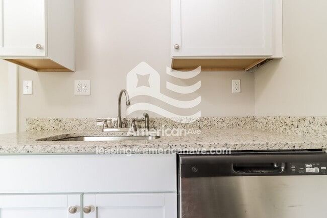 Photo - 337 George St