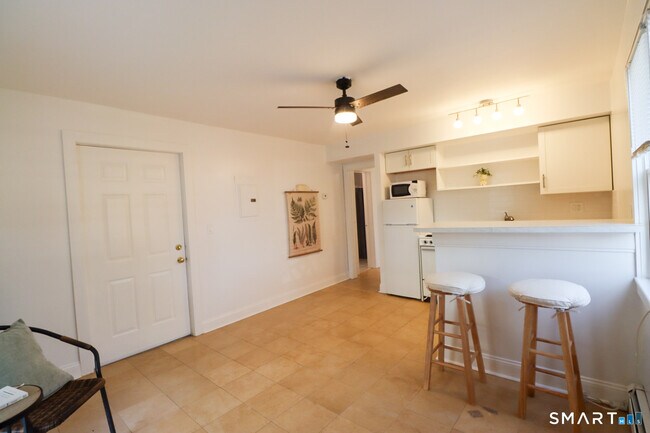 Photo - 51 Franklin St