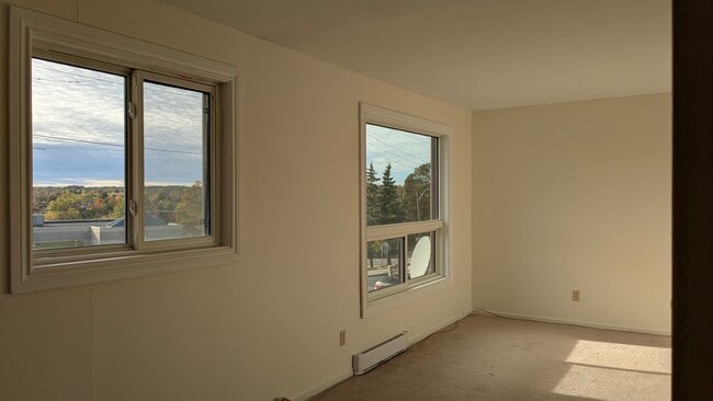 Photo - 89 Berczy St Unit 4