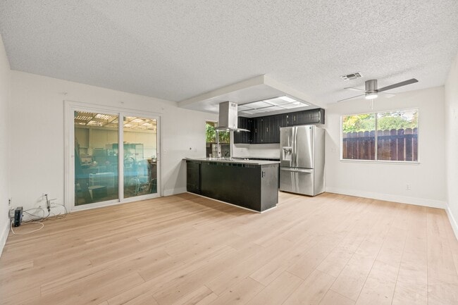 Photo - 8917 Fredric Ave