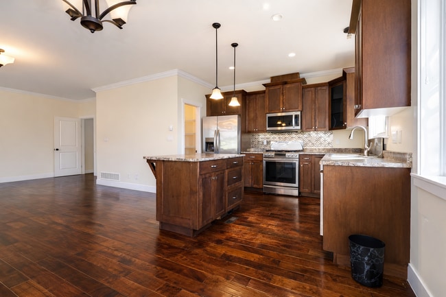 Photo - 34130 Old Yale Rd