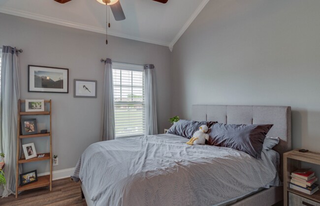 Beautiful home ready for you.