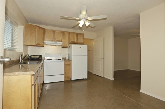 Photo - 23221 Gavin Way Unidad APT 2