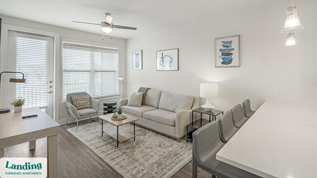 Building Photo - 15950 Chase Hill Blvd Rental