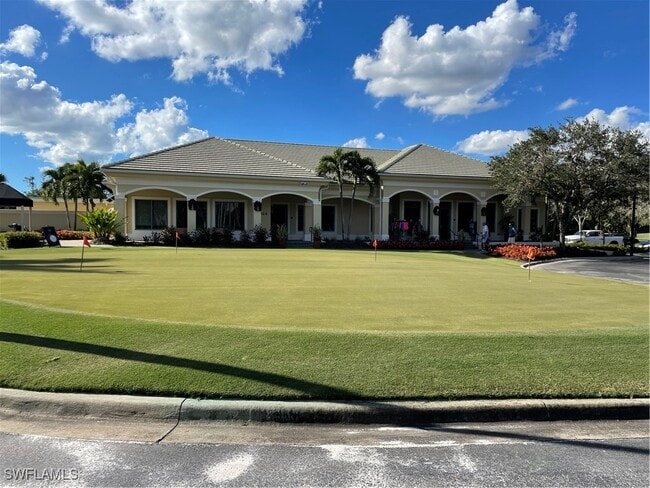 Building Photo - 3555 Laurel Greens Ln N Unit 103