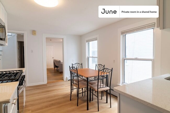 Photo - Room in Shared 4 bed/4 bath home Unidad D