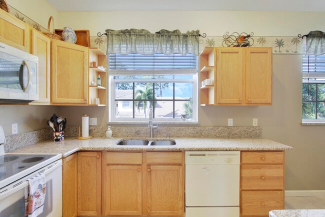 Photo - 9207 Wentworth Ln