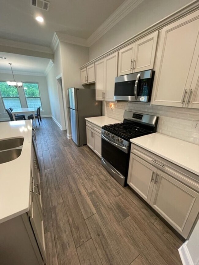 Photo - House: Lake Villas (AVAILABLE AFTER JULY 1...