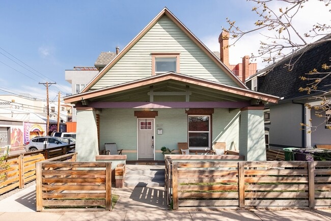 Photo - 809 W 9th Ave