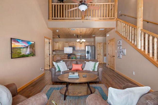Photo - 1554 Gruene Rd Unit SI ID1385477P