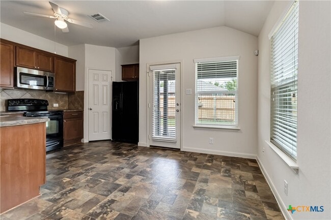 Building Photo - 421 Capistrano Dr Rental