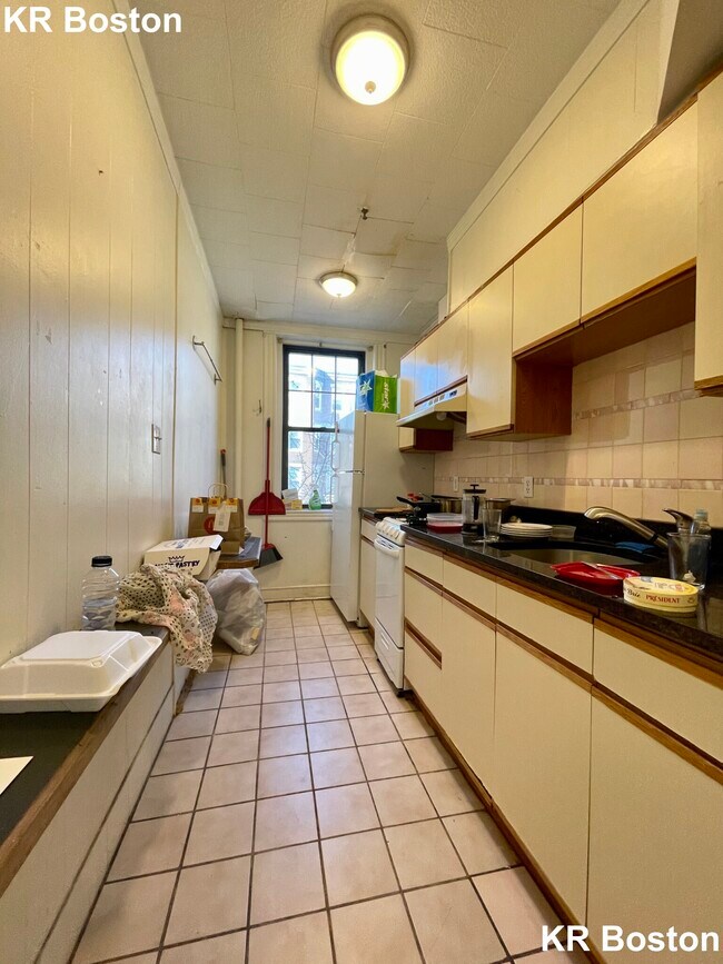 Photo - 51 Queensberry St Unit 2