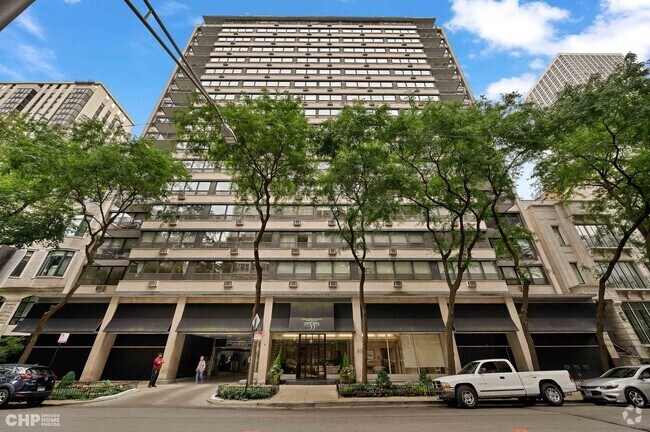 Building Photo - 33 E Cedar St Unit 3H Rental