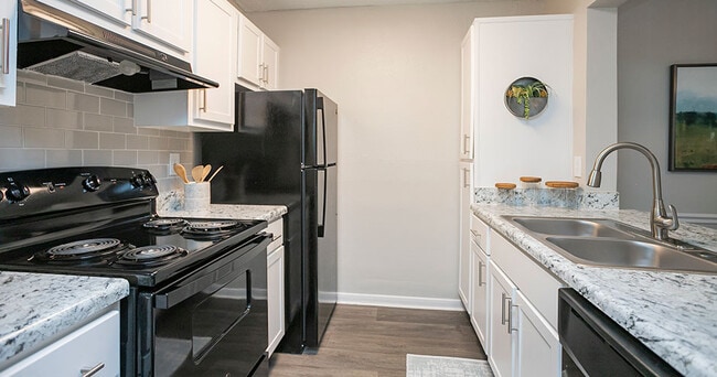 Residences at Glenview Reserve Apartment Homes
