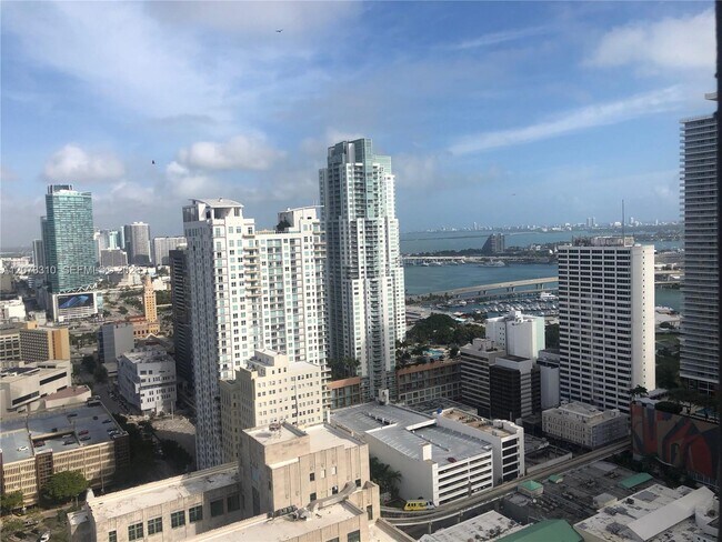 Photo - 151 SE 1st St Unidad PH 10