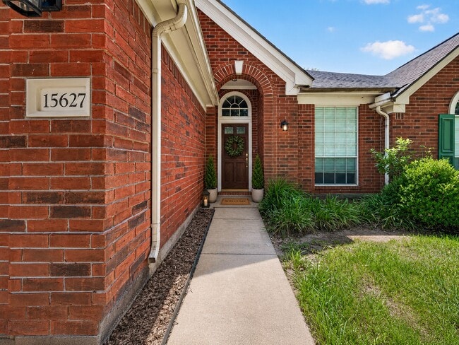 15627 Oakworth Ct
