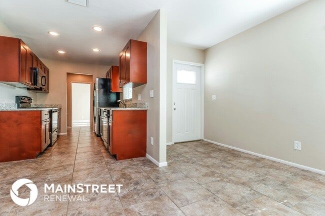 Photo - 18689 Miami Blvd