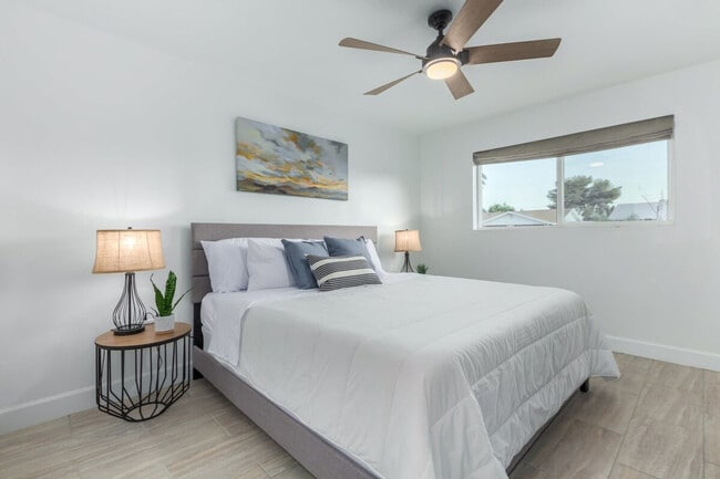 7302 E Coronado Rd Unit SI ID1558678P