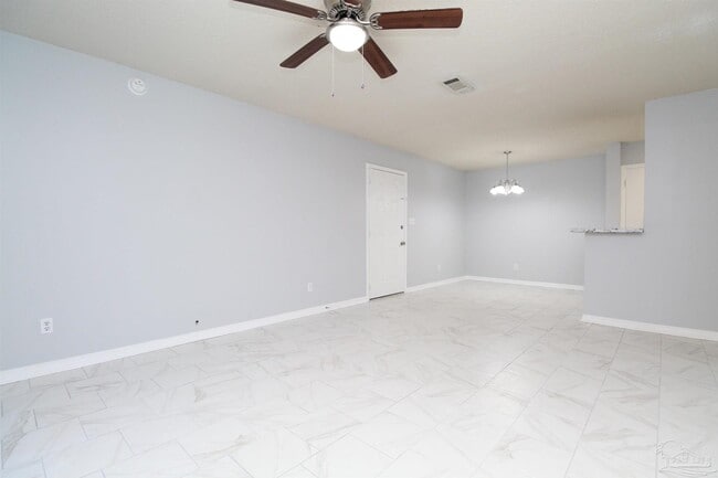 Photo - 7116 Pearson Rd House