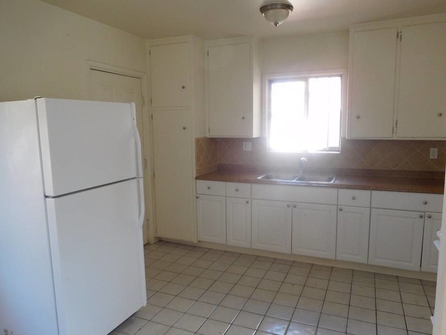 Photo - 455 W Elk Ave Unit A