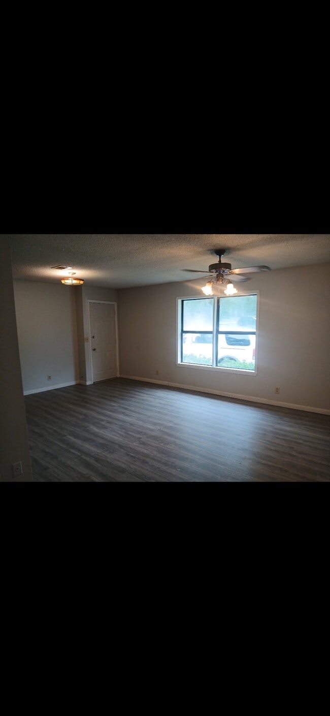 Photo - 402 Jackson Ave