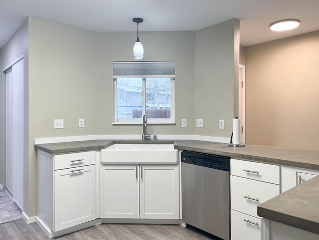 Photo - 17416 Adams Ln