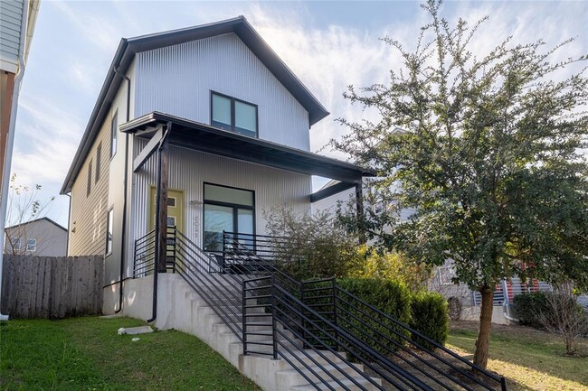 Building Photo - 6021 Seville Dr