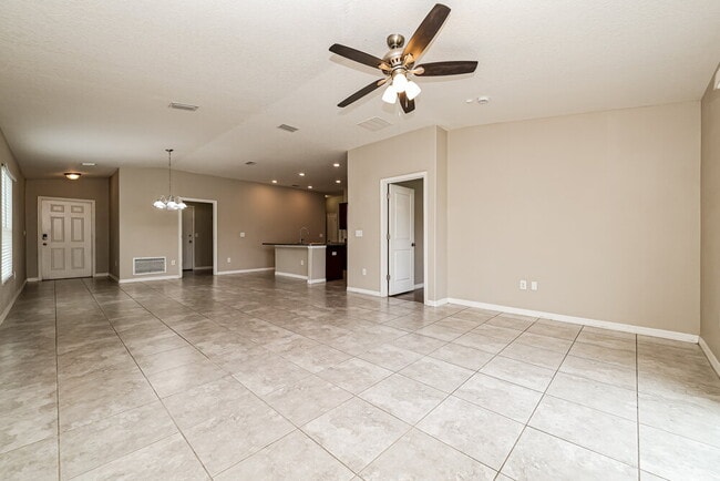 1616 Climbing Dayflower Dr