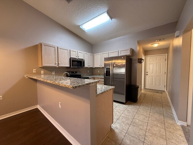 Photo - 2 bedroom 2 bath townhouse with community ...