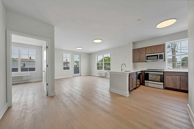 Building Photo - 247 Parker Ave Unit 302 Rental