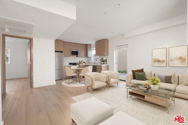 Building Photo - 15207 1/2 Morrison St