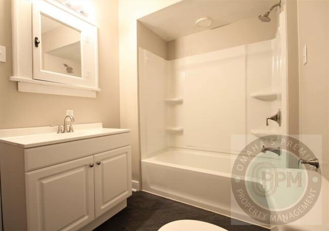 Photo - Beautiful 3 Bedroom / 1 Bath Home!