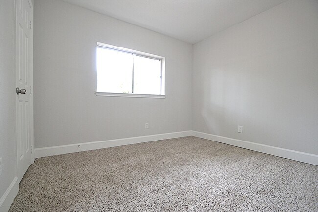 Photo - 4527 Adonis Dr