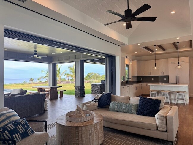 Photo - 170 Haniu St