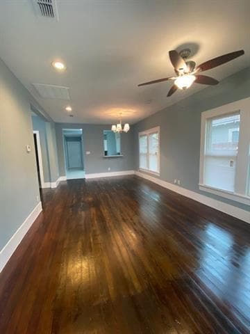 Photo - 1715 E Pecan St