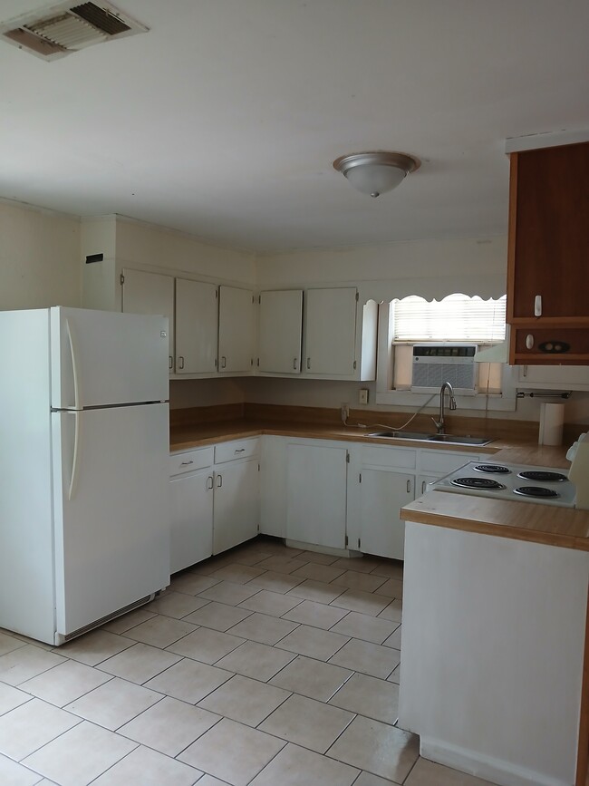 Building Photo - 28632 LA-40 Rental