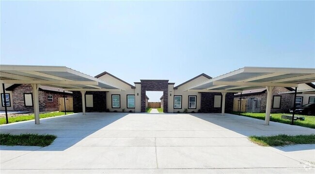 Building Photo - 1809 Cari Nicole Ave Unit 3 Rental