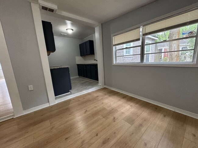 Photo - 8016 Lexington Dr