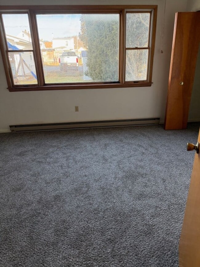 Building Photo - 1-bedroom in Hudson section of Plains