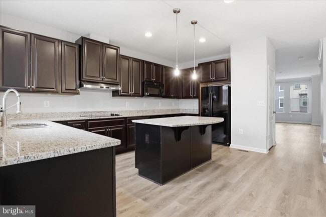 Photo - 33 Forge Mill Rd