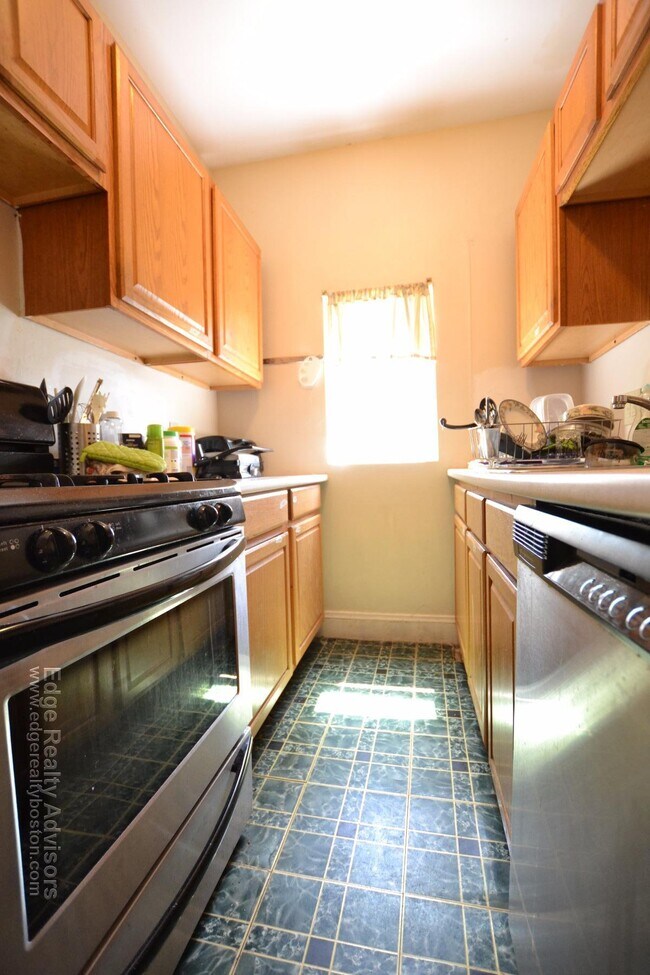40 Orchard Rd Unit 2