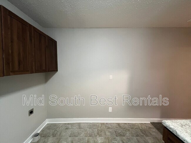 Photo - 1383 Gold Ave