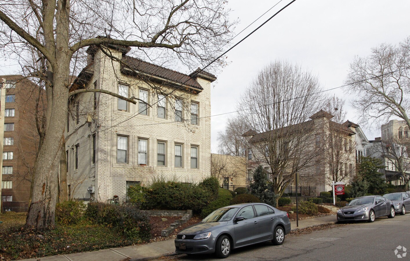 Photo - 6023-6033 Walnut St