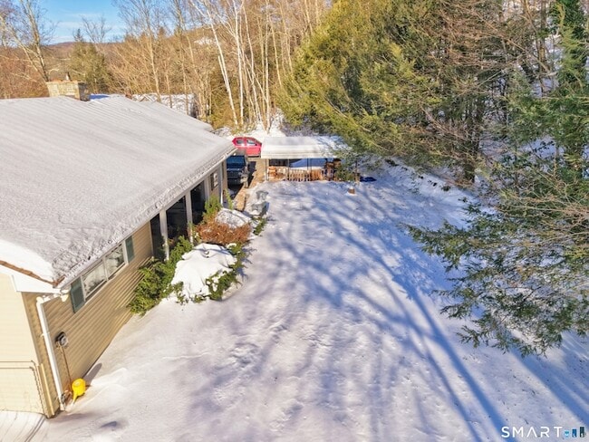 Photo - 41 Trout Brook Dr