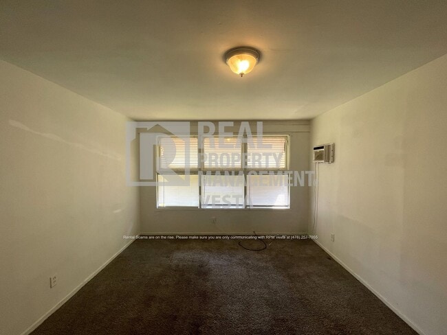 Photo - 3827 Travis Blvd